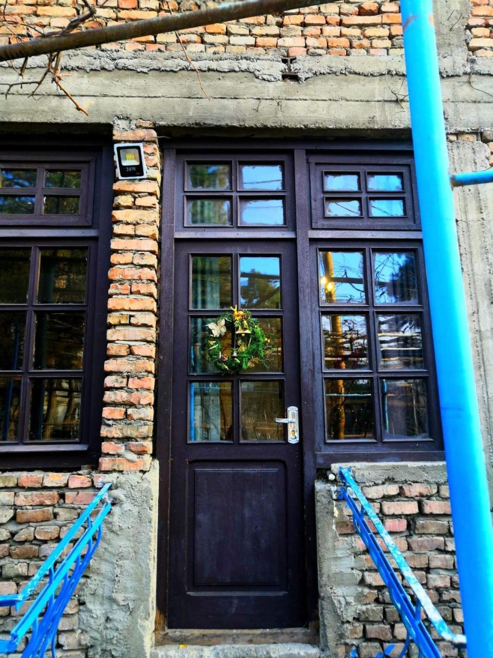 Lucky Family Hotel Tbilisi Exteriör bild